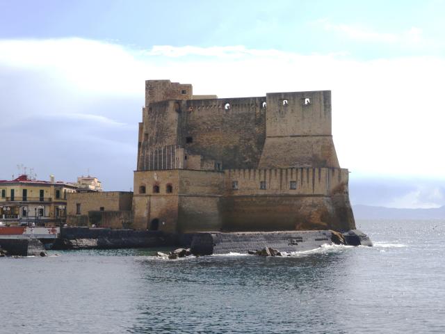 Castel dell’Ovo